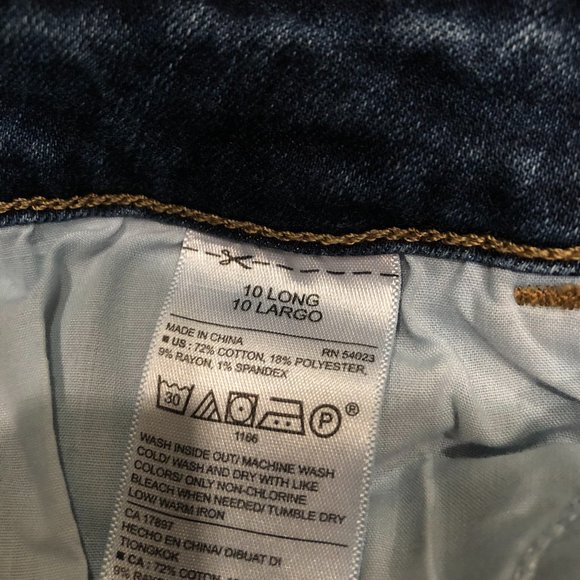 Old Navy rockstar skinny jeans (10 long) - Picture 3 of 4